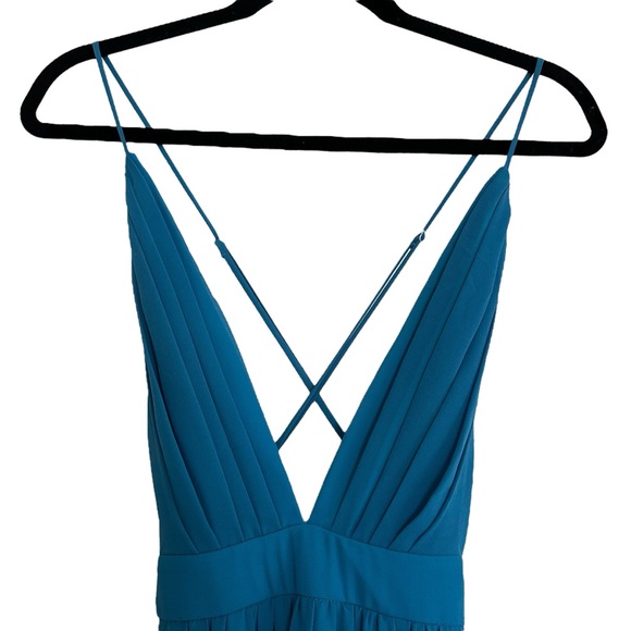 Rubber Ducky Pleated Blue V-Neck Maxi Dress - Picture 5 of 9